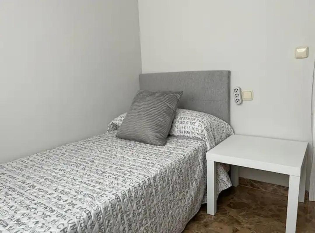 Appartamento Apartamento Puente Romano Cordova Esterno foto